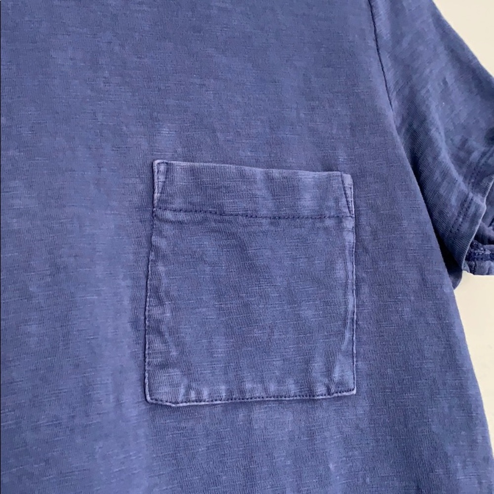 Men’s old navy t shirt